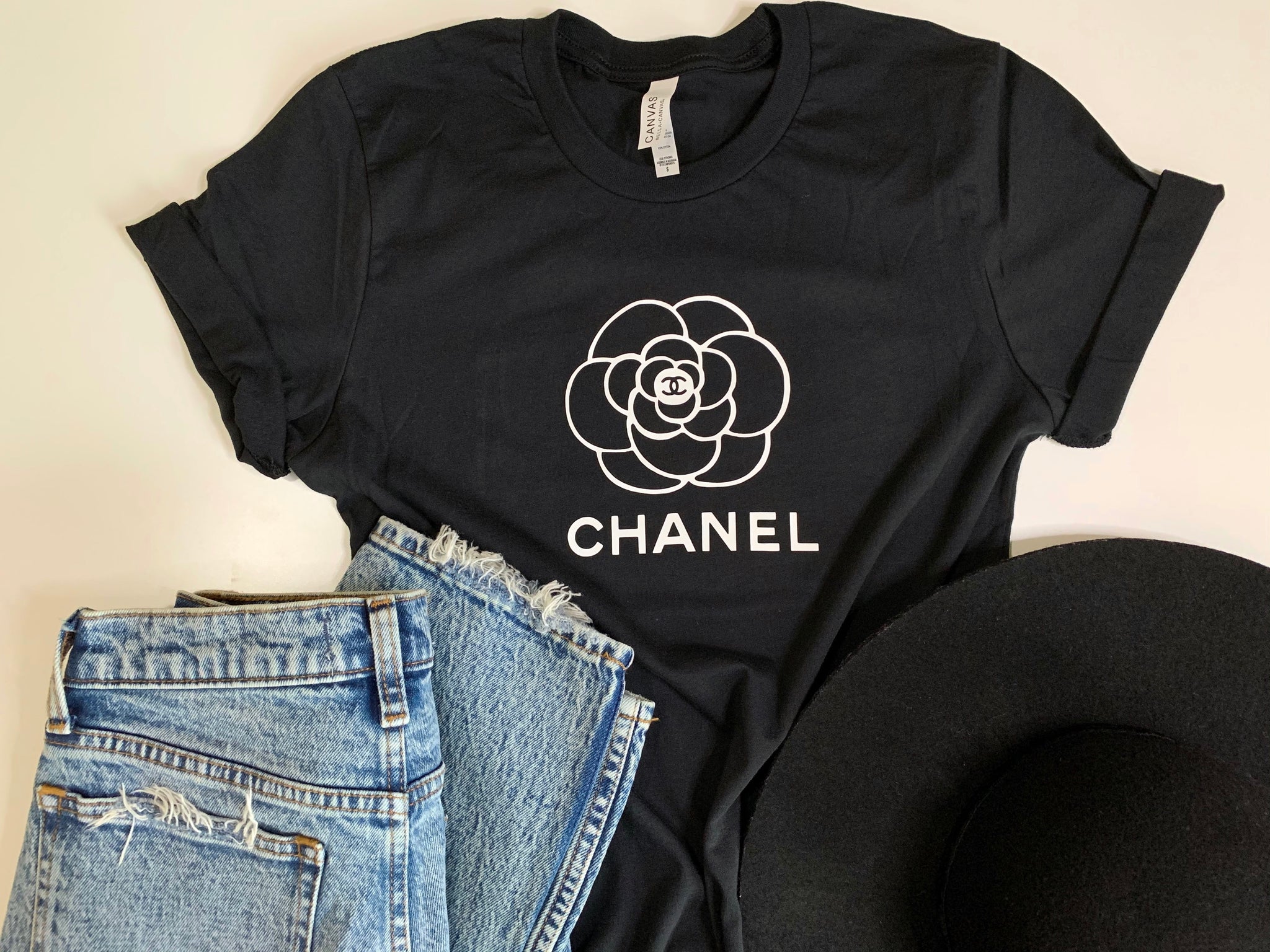 Chanel Flower inspired T-shirt – Classy & the City